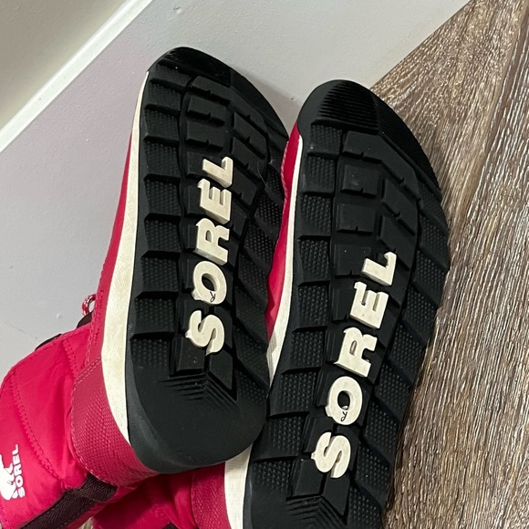 Sorel Fuchsia Rush Black Boots Sz.3 - Picture 8 of 9